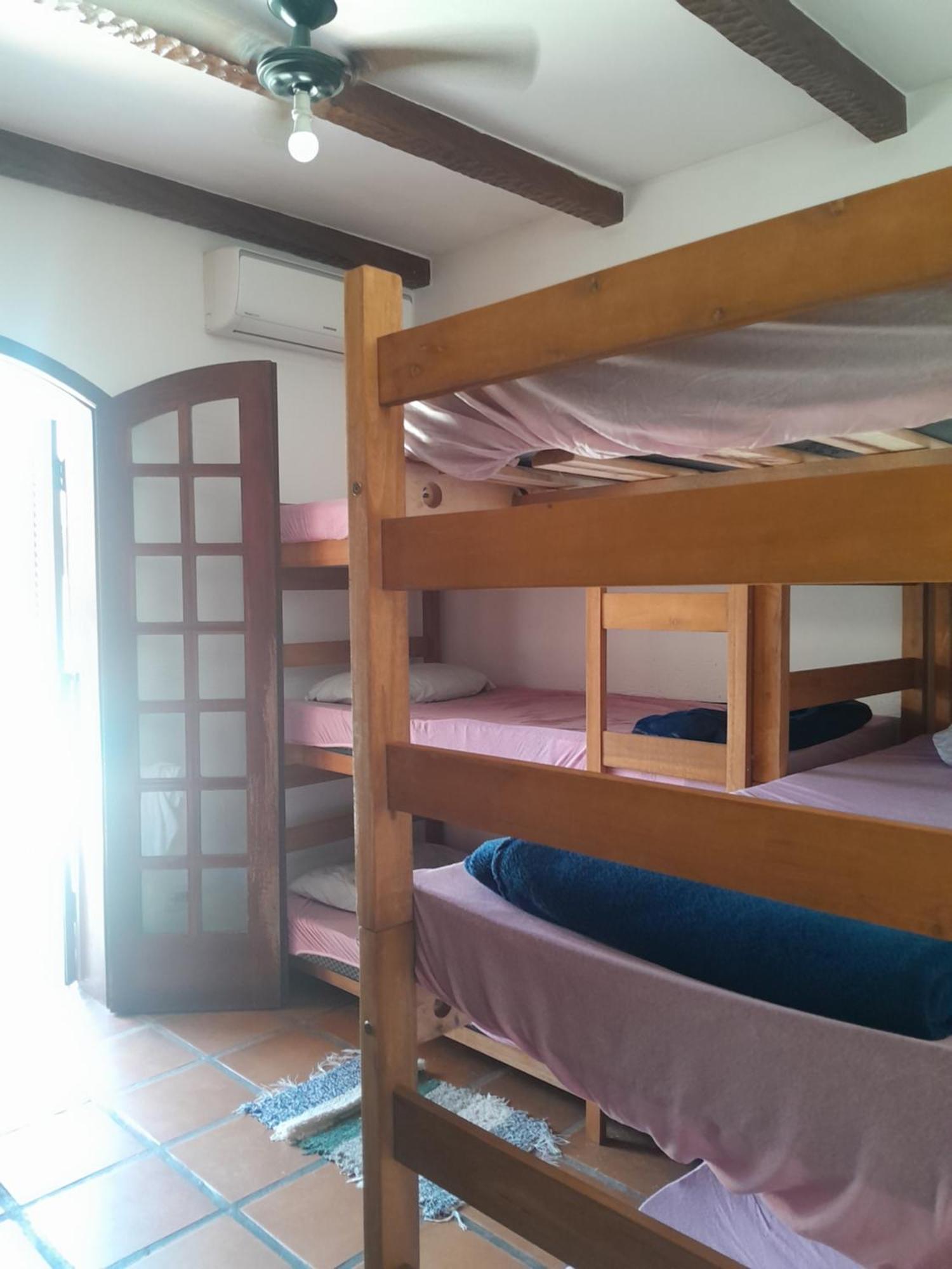 Casa 51 Hostel Ubatuba Eksteriør billede